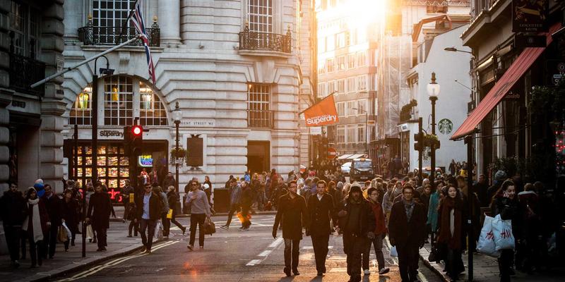 飞鱼艺术疗愈：赛博朋克3D插画如何缓解城市人群的焦虑情绪